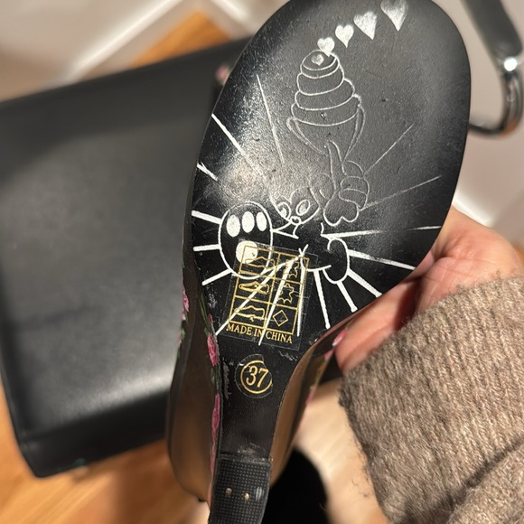 EUC Irregular Choice Painted Rose Heels sz 37 / 6,5 - Picture 4 of 5